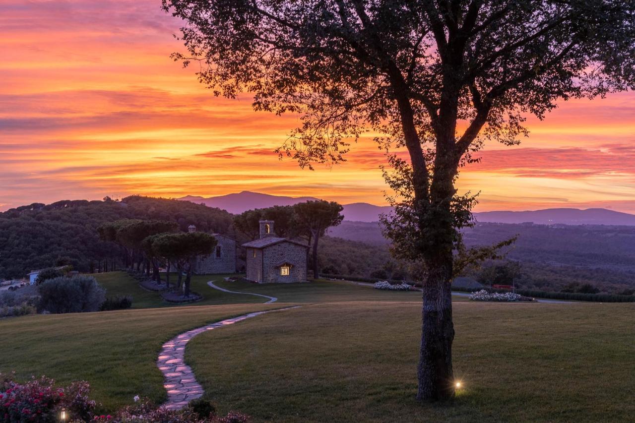 Вилла I Borghi Dell'Eremo Piegaro  Экстерьер фото