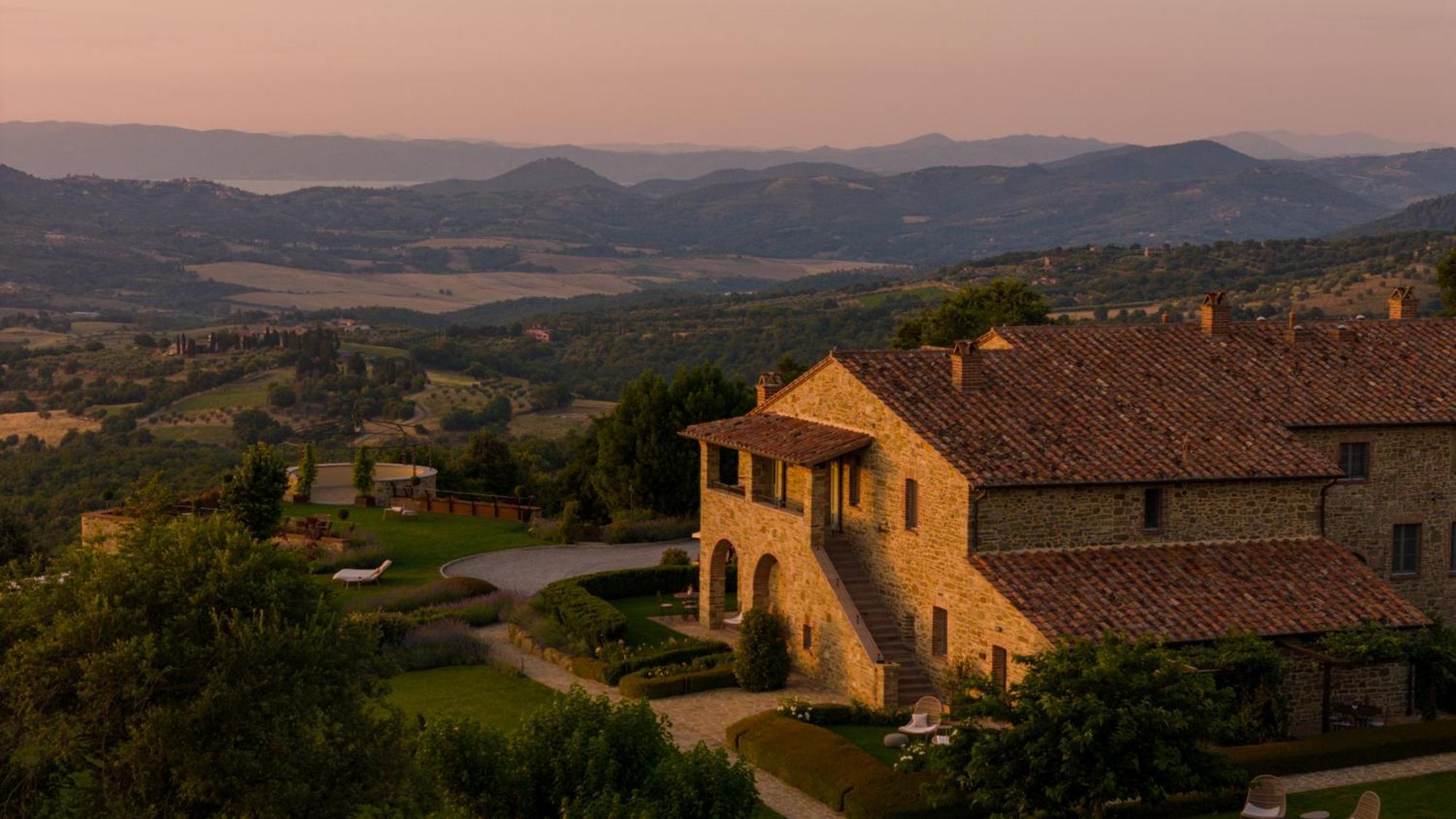 Вилла I Borghi Dell'Eremo Piegaro  Экстерьер фото